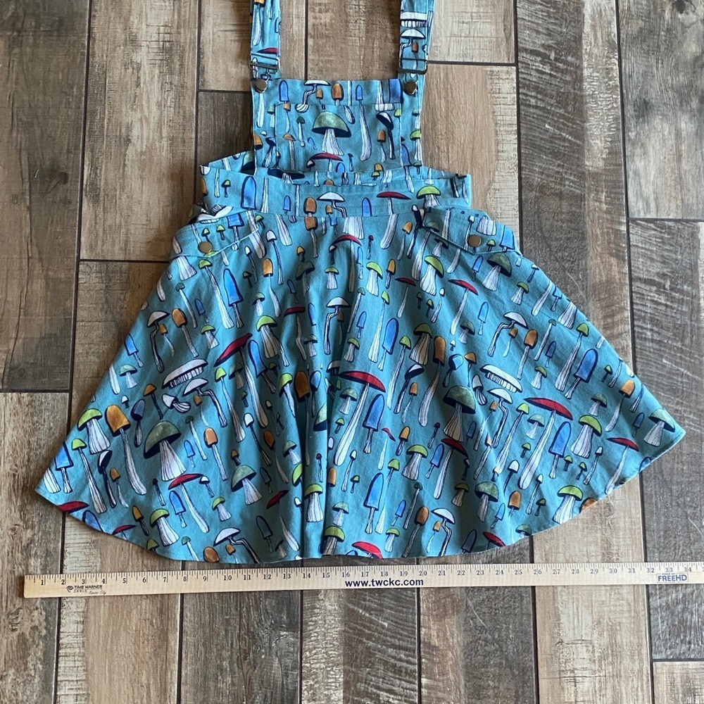 Unique Vintage Sage Green & Mushroom Print Brionne Pinafore Skirt - Picture 9 of 11